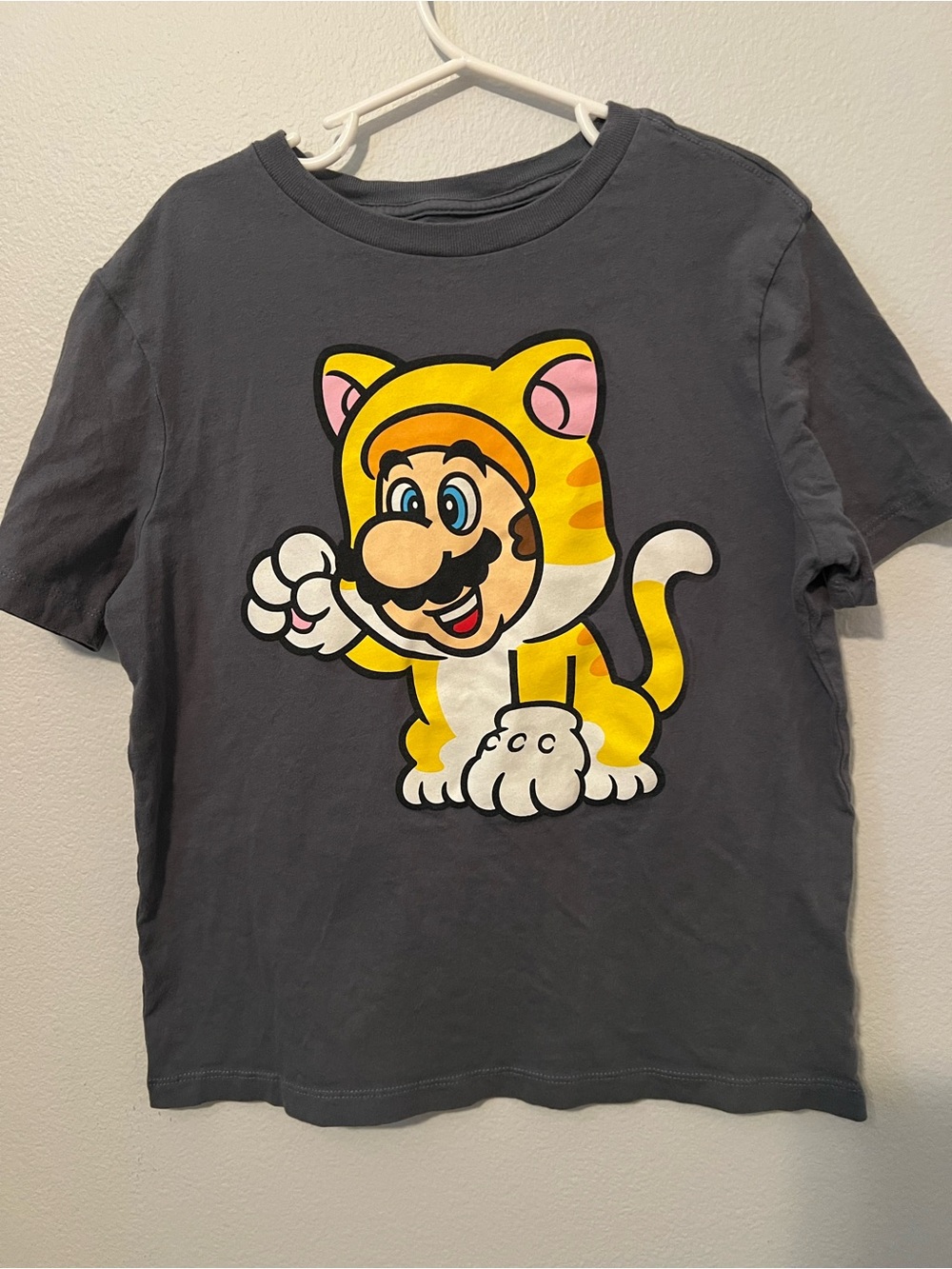 Old Navy Kids Gray Tee with Yellow Cat-Costume Graphic